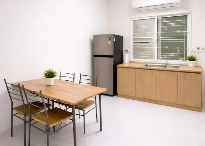 アパート Pruksa House 3-bedroom Near Airport With Free Wifi バンコク都