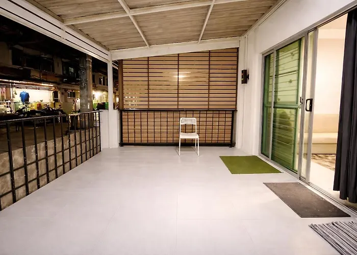 Pruksa House 3-bedroom Near Airport With Free Wifi