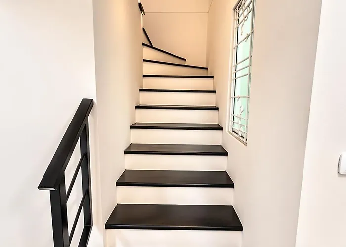 Pruksa House 3-bedroom Near Airport With Free Wifi